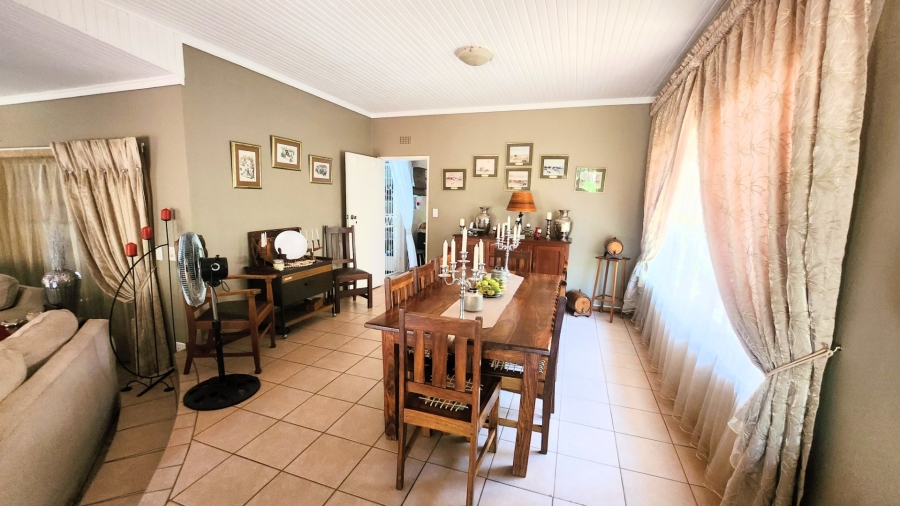 4 Bedroom Property for Sale in Wilkoppies North West